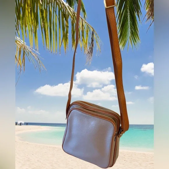 Cristina in Pell Tan Pebbled Leather Crossbody Made in Italy - Picture 15 of 16